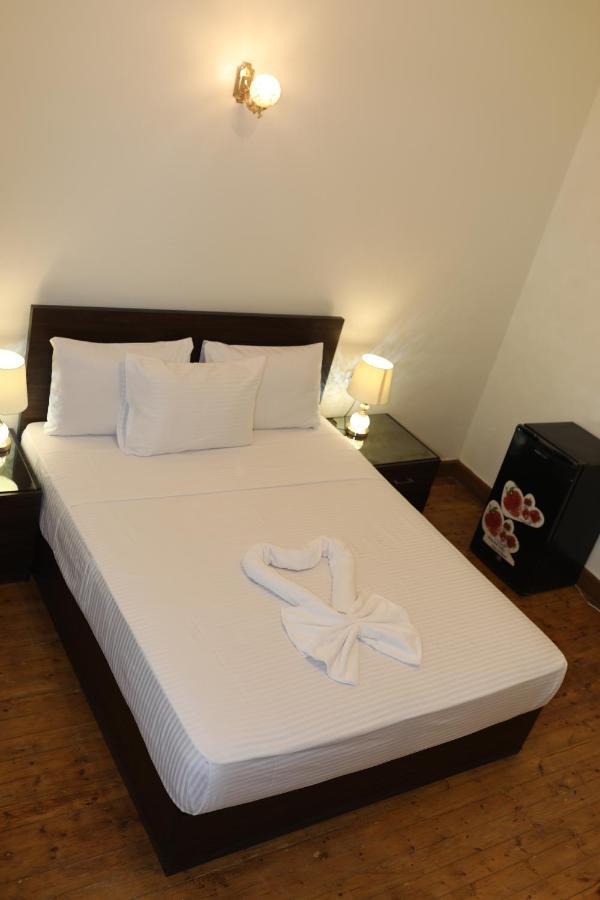 New Midtown Hostel Kairo Bagian luar foto