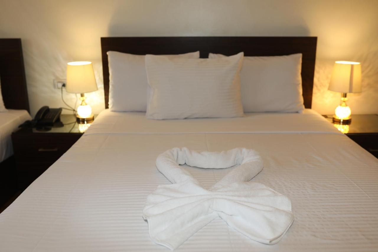New Midtown Hostel Kairo Bagian luar foto